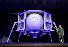 Photo Jeff Bezos predstavil nový raketový motor a pristávací modul Blue Moon, ktorý umožní návrat ľudí na Mesiac