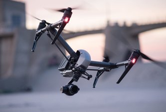 Photo Drony DJI budú vybavené technológiou, ktorá im umožní vyhnúť sa kolízii s lietadlom
