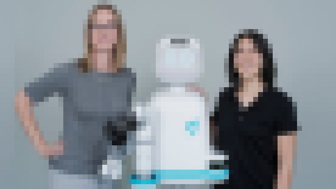 Photo V nemocnici začali chýbať zdravotné sestričky. Vedenie kúpilo robota a všetci boli spokojní