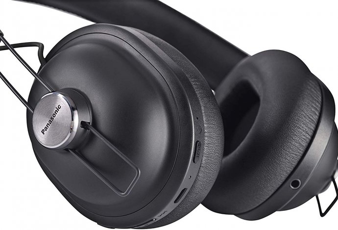 Photo Recenzia: Spoločník na cesty: Panasonic RP HTX90N