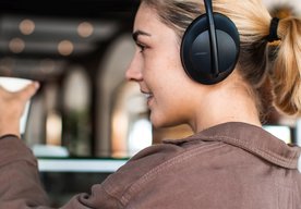Photo CZ: Bose Headphones 700 na našem trhu – nejvyšší model bezdrátových sluchátek s aktivním potlačením okolí 