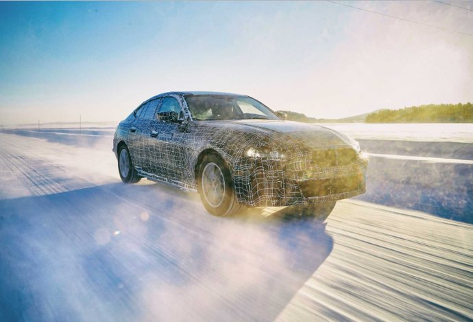 Photo Nové BMW i4: budúcnosť typickej radosti z jazdy