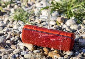 Photo Sony SRS-XB32 / Spoločník na dlhé letné večery