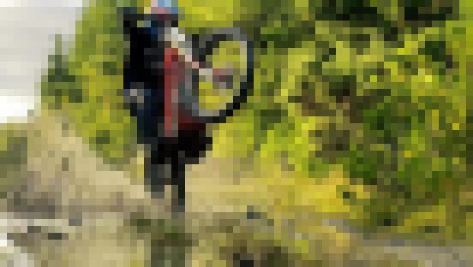 Photo Video: Elektrická terénna motorka ukazuje, prečo sú dni benzínu spočítané