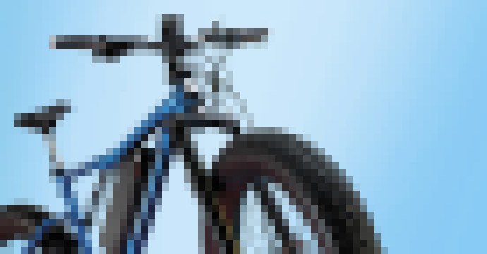 Photo E-bajk s pohonom oboch kolies zvládne ľad aj sneh