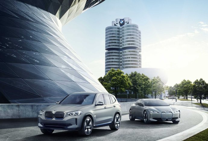 Photo Účinný pohon pre čisto elektrický model BMW iX3