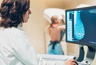 Photo Umelá inteligencia diagnostikuje rakovinu prsníka lepšie ako lekári