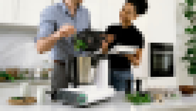 Photo CES 2020: Všetko v jednom do kuchyne. Julia krája, mixuje, šľahá, dusí i varí