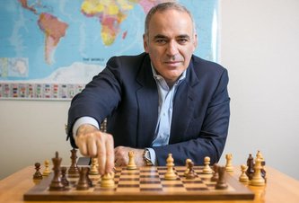 Photo Šachový veľmajster Gary Kasparov predpovedá, že umelá inteligencia zruší 96 % pracovných miest