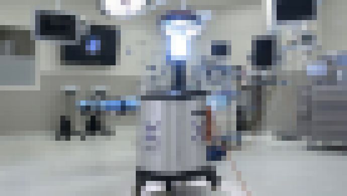 Photo Robot pomocou UV žiarenia vyčistí miestnosti od koronavírusu za pár minút