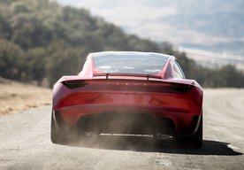Photo Video: Simulácia ako Tesla Roadster zrýchľuje z 0 na 100 km/h iba za 1,1 sekundy