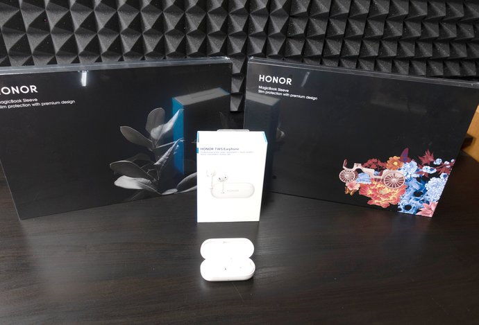 Photo Vyhodnotenie súťaže o bezdrôtové slúchadlá HONOR Magic Earbuds a dizajnové obaly na notebook