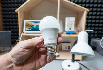 Photo Video: príklady ovládania smart žiarovky tp-link Tapo cez aplikáciu aj Amazon Alexa a Google Assitant