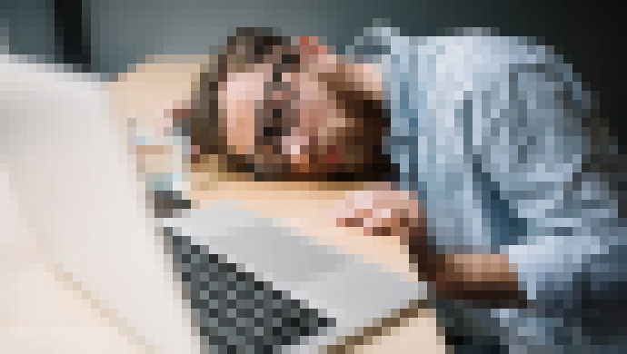 Photo Byrokracia, tlak na lacné a rýchle riešenia, rutina. Čo prekáža vývojárom?