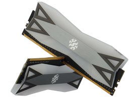 Photo ADATA XPG Spectrix D60G (2× 8 GB) / Nielen pekné pamäte