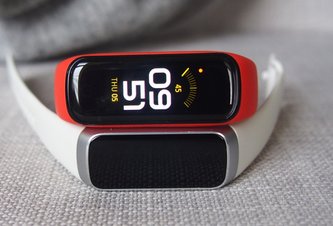 Photo Samsung Galaxy Fit 2 / Vyspelý športový náramok