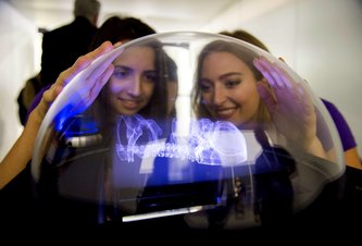 Photo Video: Voxon dokáže premietať 3D hologramy