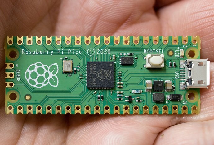 Photo Raspberry Pi Pico – vývojová doska za 4 eurá programovateľná v Pythone aj C++