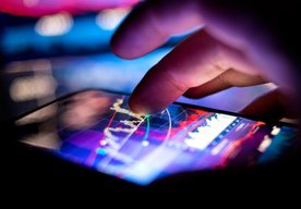 Photo Investovanie do akcií na internete je jednoduché, ale má aj svoje nástrahy. Ako sa im vyhnúť?