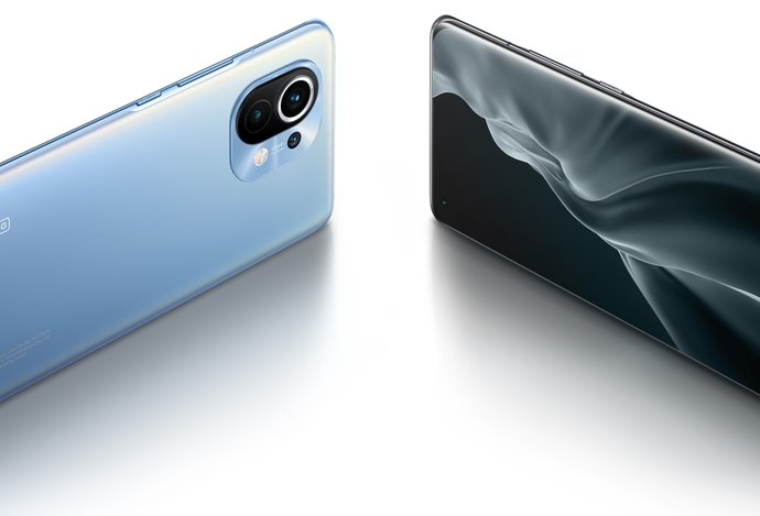 Photo Xiaomi Mi 11 / Výkonná vlajková loď s tenkým, štíhlym displejom