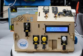 Photo Arduino Smarthome Kit – programovateľný model ovládaný smartfónom
