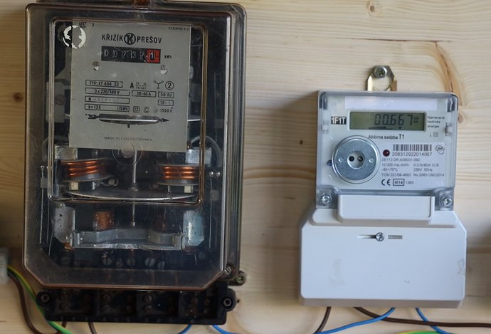 Photo Fotovoltika 2: – bežný elektromer prebytočnú energiu započíta do spotreby
