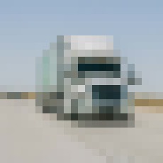 Photo Autonómny kamión odviezol tovar do cieľovej stanice rýchlejšie, ako by to urobil človek