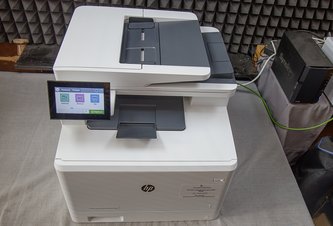 Photo Farebná laserová tlačiareň HP LaserJet M480f pre menšie firmy a tímy