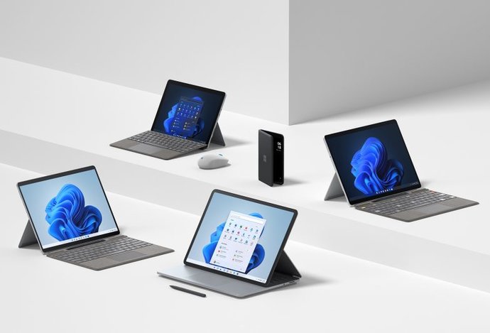 Photo Predstavenie nových produktov Surface vytvorených pre Windows 11