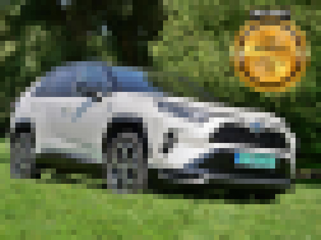 Photo Toyota RAV4 plug-in hybrid / Šampión v spotrebe