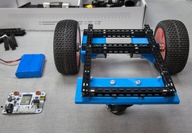 Photo IoT a robotika: Robotický podvozok zo stavebnice Totem a dielov vytlačených na 3D tlačiarni