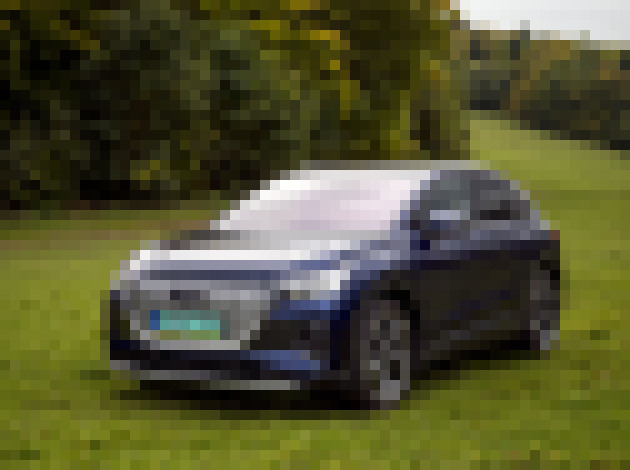 Photo Audi Q4 50 e-tron quattro / Rodinná električka, ktorá vie zabrať