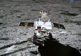 Photo Neznámy objekt na odvrátenej strane Mesiaca