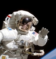 Photo Astronauti si budú vyrábať leukoplasty z vlastnej kože