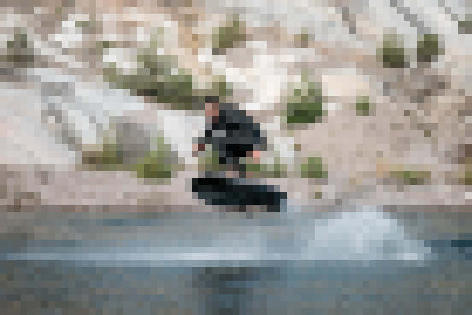 Photo Elektrický surf Awake s extrémnym zrýchlením aj rýchlosťou