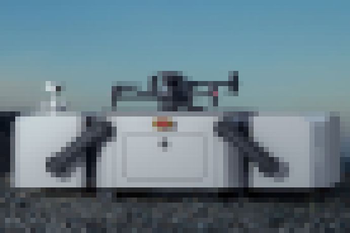 Photo Skoro ako Skynet. DJI predviedol autonómne hliadkové drony, ktoré sa dokážu sami nabíjať