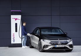 Photo Mercedes me Charge: Mercedes-Benz podporuje elektrickú mobilitu zjednodušenými tarifami za nabíjanie