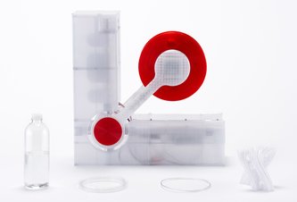 Photo Open source zariadenie na recykláciu plastových fliaš do tlačových vlákien pre 3D tlačiareň