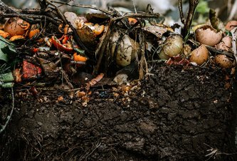 Photo Inovatívny kuchynský kôš premení všetok potravinový odpad na kompost
