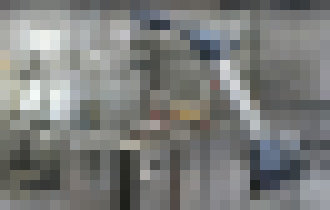 Photo Robot vo fast foode stojí menej ako polovicu v porovnaní s ľudským pracovníkom