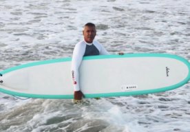Photo Surf s prúdovým pohonom umožní prerážať vlny