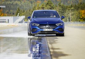 Photo Priekopník väčšej bezpečnosti: Mercedes-Benz chce dosiahnuť, aby sa jazdenie bez nehôd stalo realitou