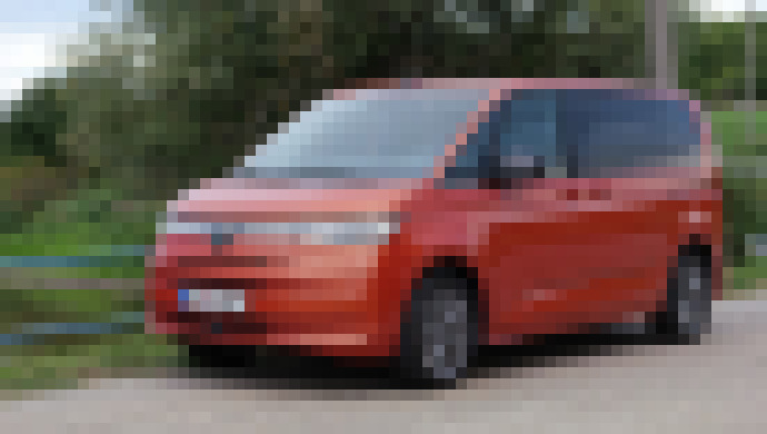 Photo VW Multivan T7 1,4 TSI eHybrid / Veľký rodinný miláčik