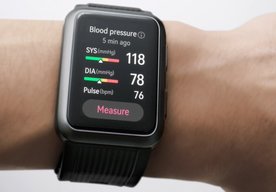 Photo Huawei Watch D – smart hodinky s meraním tlaku nafukovacou manžetou