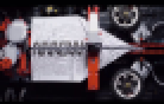 Photo Robot, ktorý skladá a púšťa papierové lietadielká zistil, ktorý model zaletí najďalej 