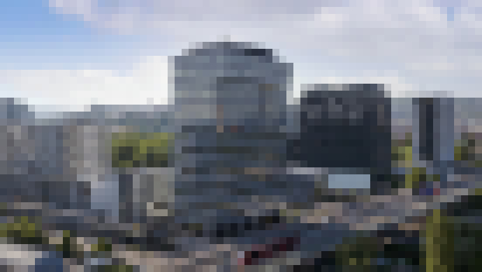 Photo Z bývalej budovy Tatrabanky sú organické kancelárie SPECTRUM Tower. Menia pohľad na pracovisko budúcnosti