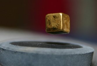Photo Rozťahovaním kovu došlo k objavu prechodu na supravodivosť