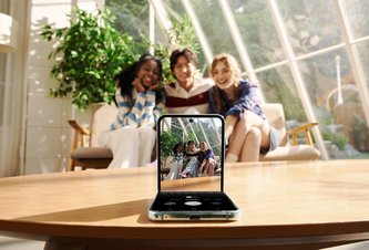 Photo Samsung Galaxy Z Flip5 / Inovované štýlové skladacie „véčko“