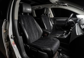 Photo Na čo slúžia autopoťahy či gumové vaničky do auta?