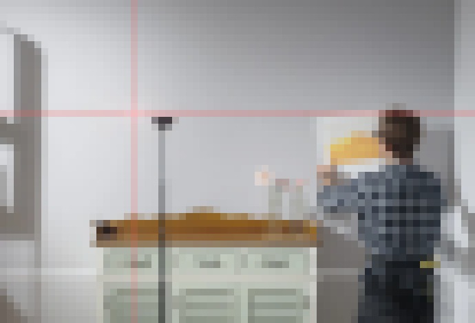 Photo Povinná výbava hobby majstra: laserový meter, termokamera, merač vlhkosti a napätia v jednom